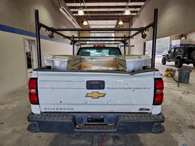 Chevrolet Silverado C1500 Image 10