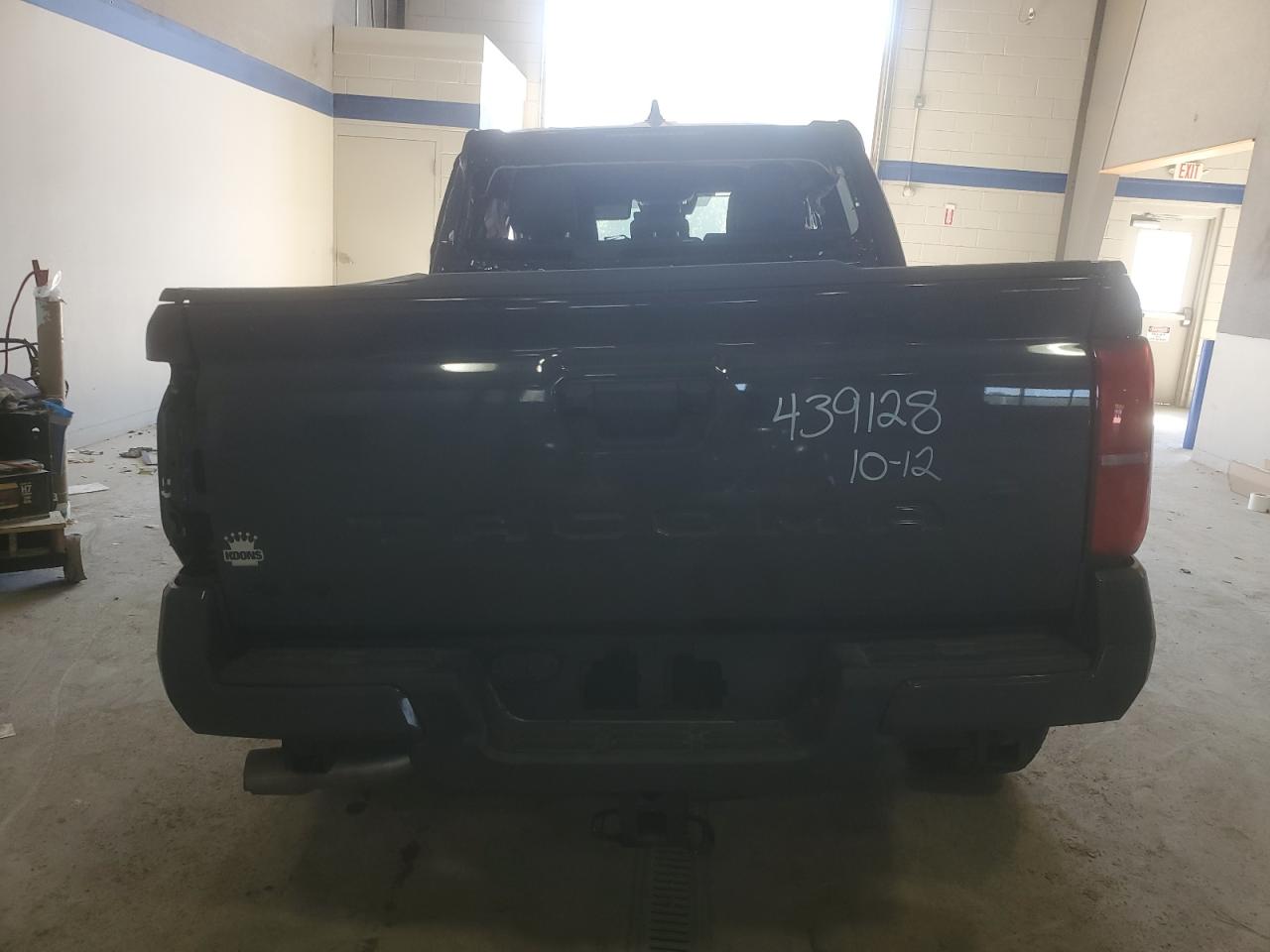 Toyota Tacoma Double Cab Image 9