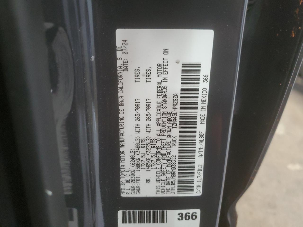 Toyota Tacoma Double Cab Image 7