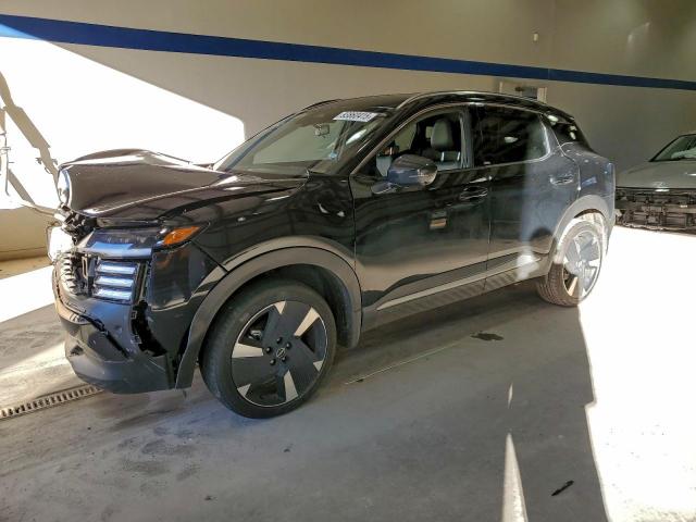  Salvage Nissan Kicks
