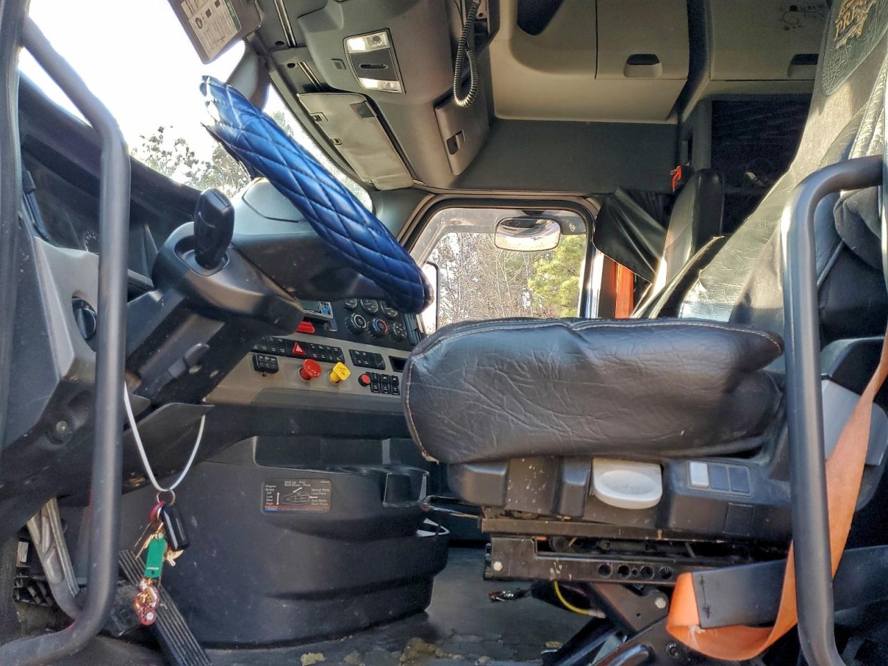 Freightliner Cascadia 1 Image 10