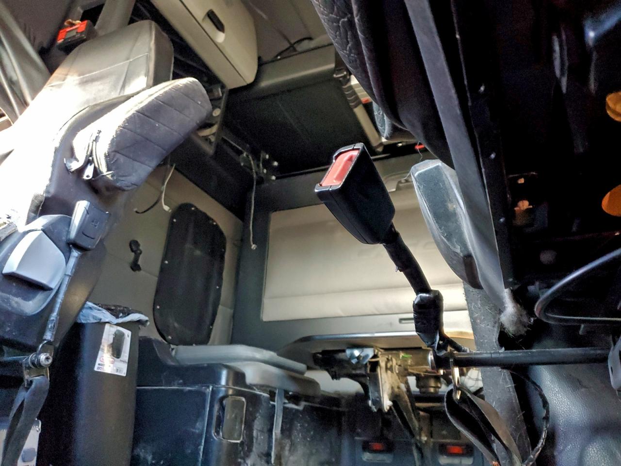 Freightliner Cascadia 1 Image 6