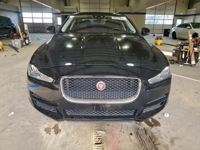 Jaguar XE Image 4