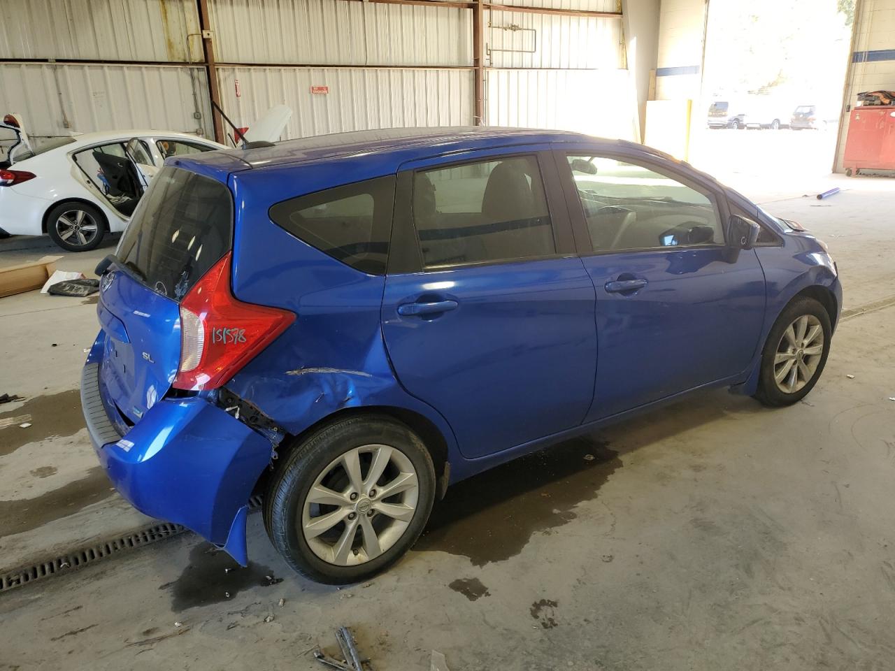 Nissan Versa S Image 11