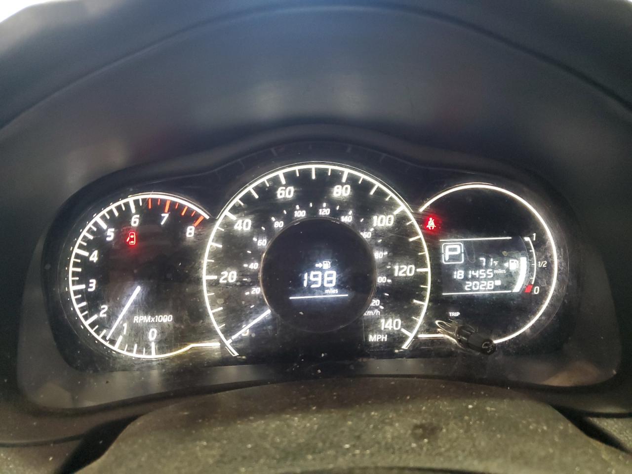 Nissan Versa S Image 6