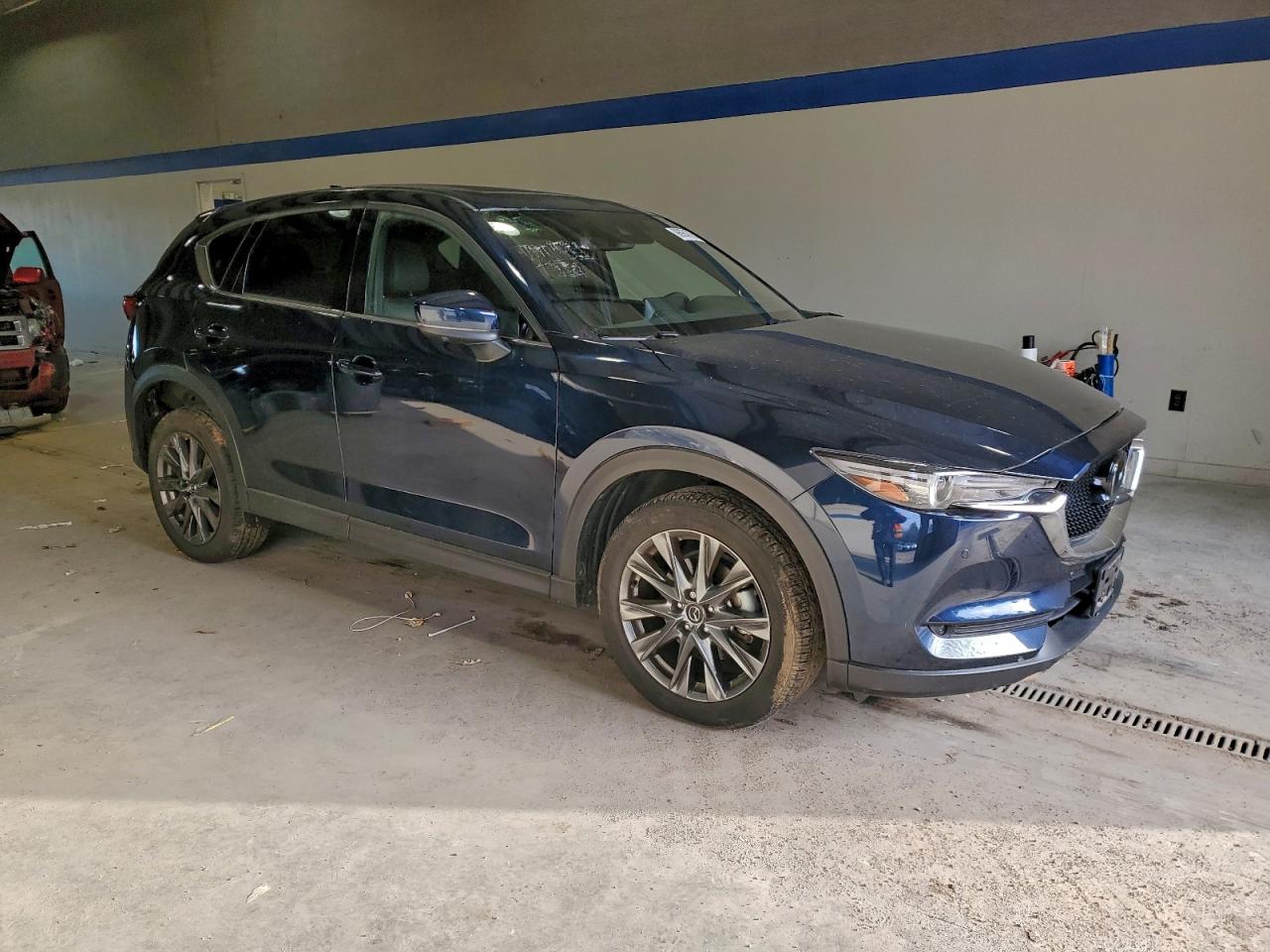 Mazda Cx Signature Image 2