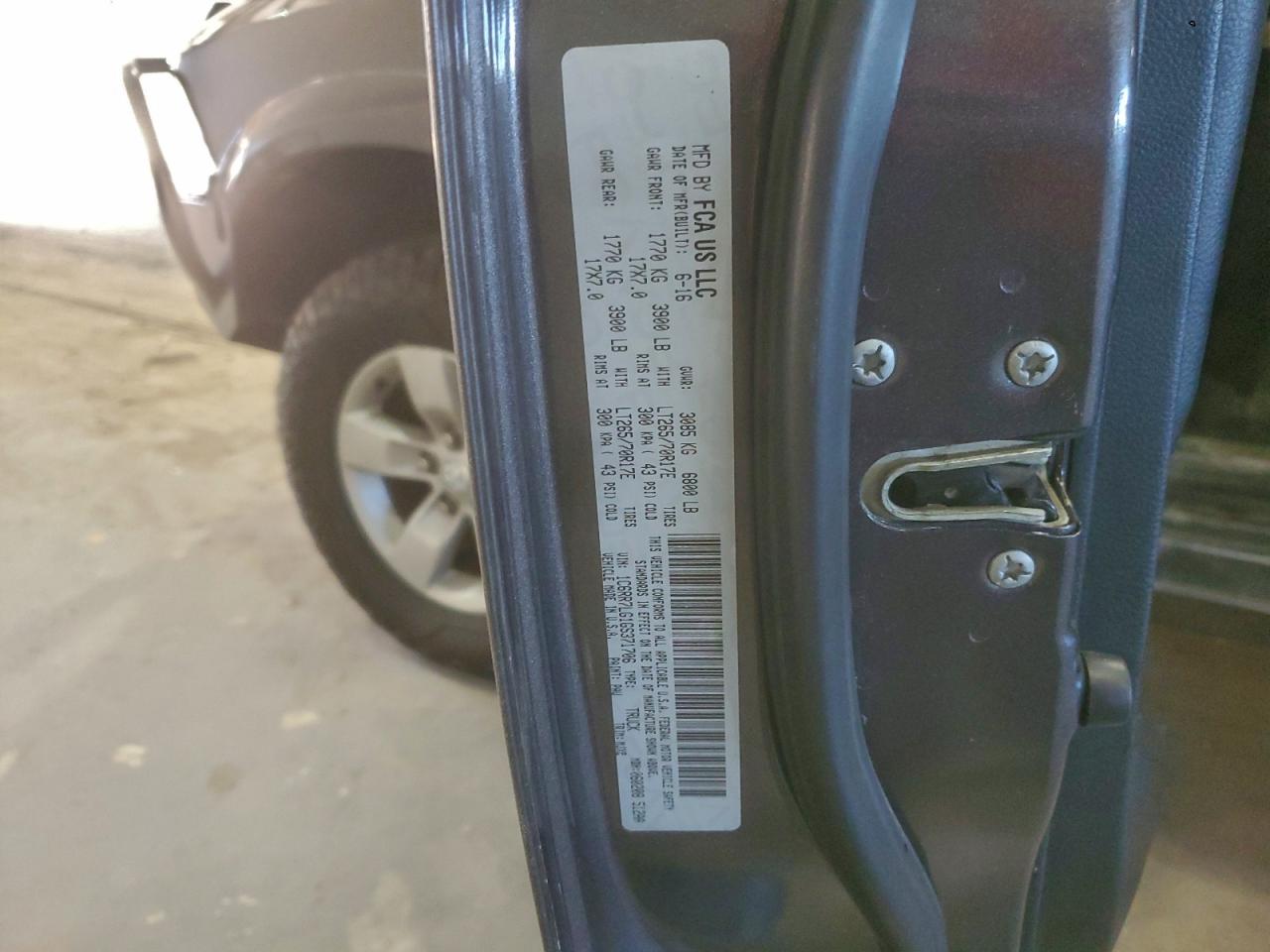 Ram 1500 Slt Image 10