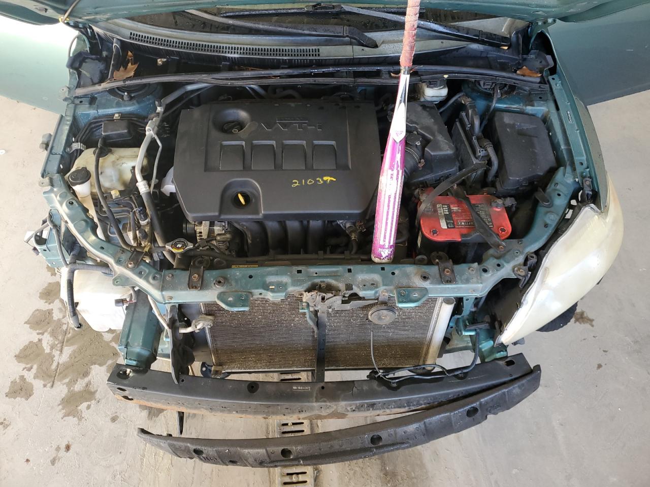 Toyota Corolla Base Image 6