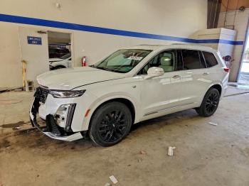  Salvage Cadillac XT6
