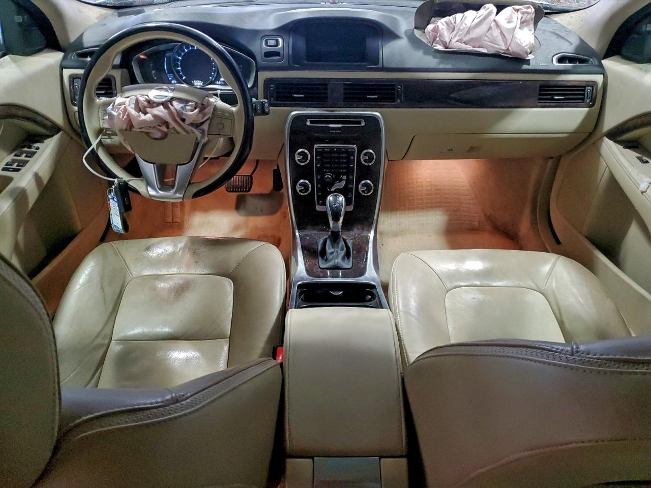 Volvo XC70 T6 Platinum Image 11