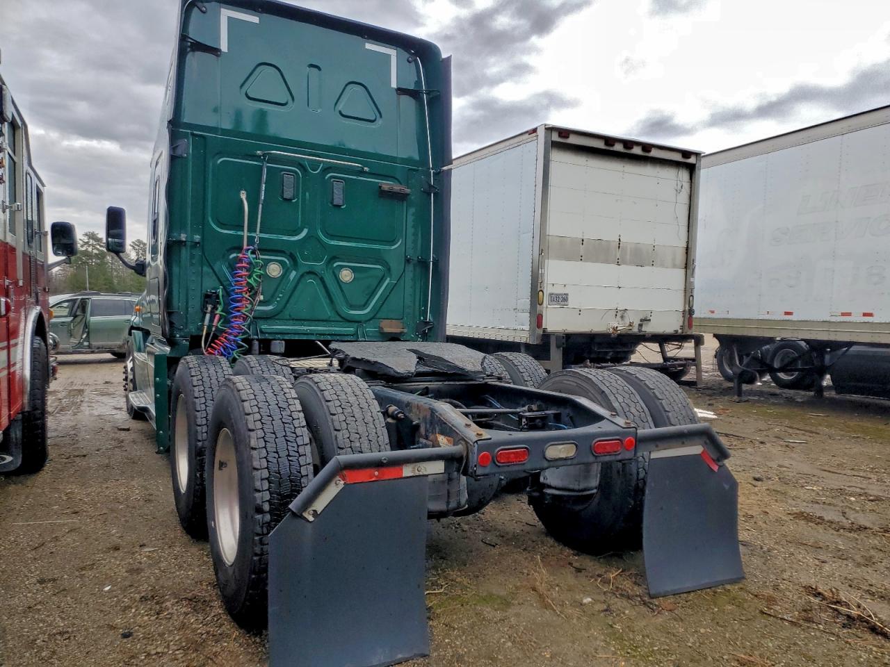 Freightliner Cascadia 1 Image 9