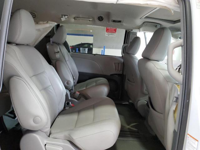 Toyota Sienna Xle Image 11