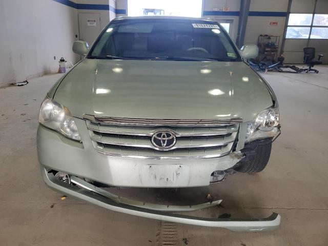 Toyota Avalon Xl Image 5