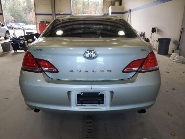 Toyota Avalon Xl Image 7