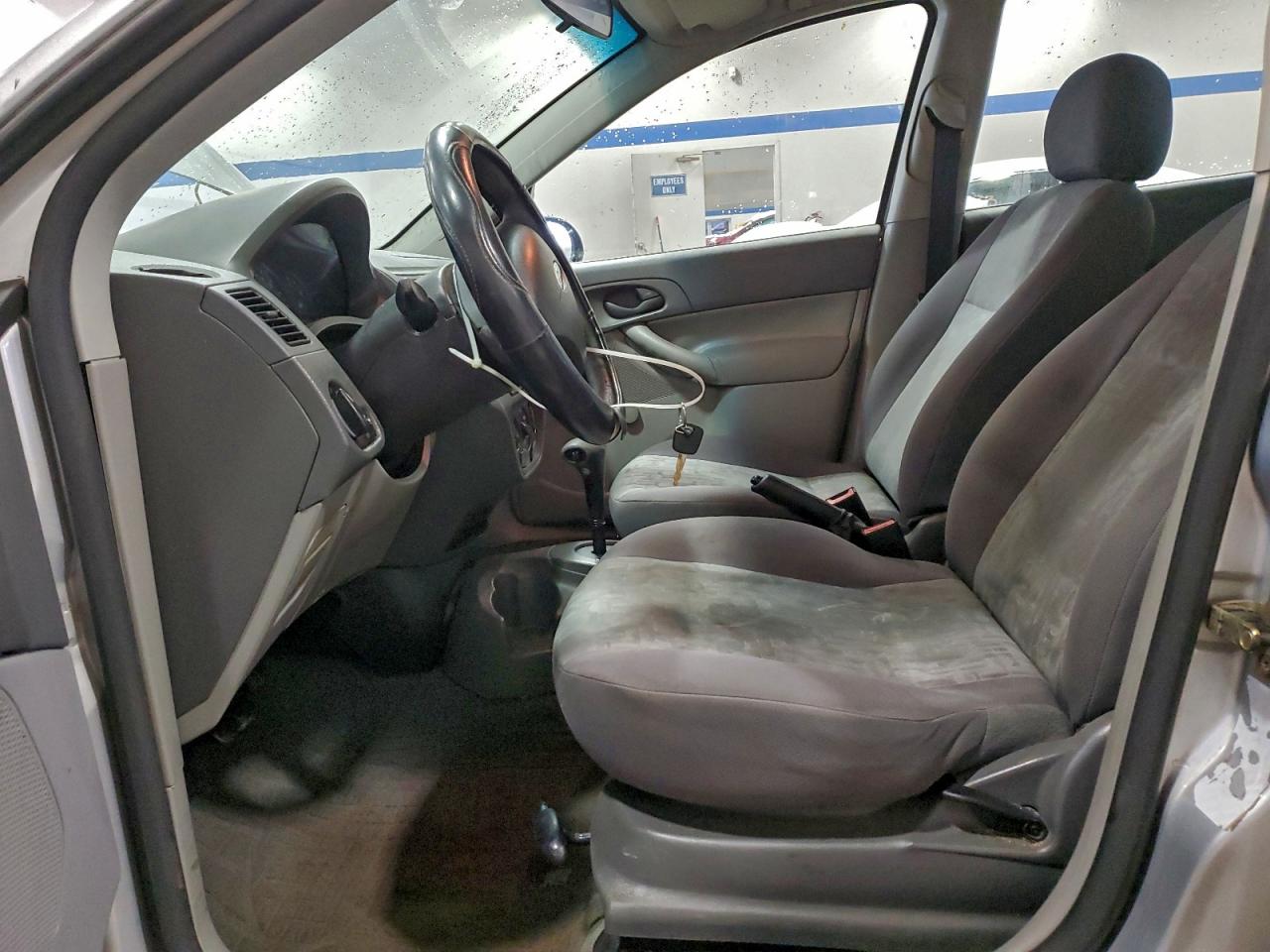 Ford Focus Zx4 Image 6