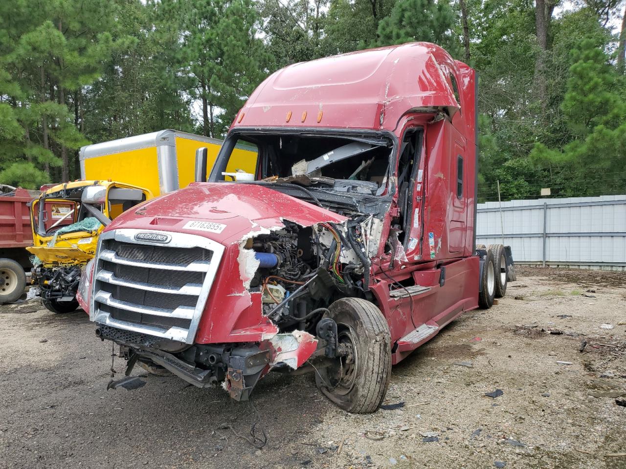 Freightliner Cascadia 126 Image 4