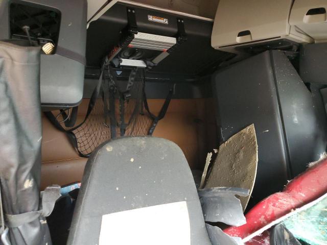 Freightliner Cascadia 126 Image 5