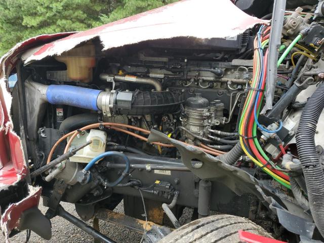 Freightliner Cascadia 126 Image 7