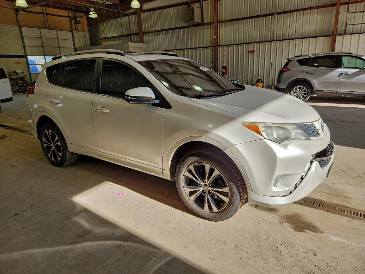 Toyota RAV4 Limited Image 7