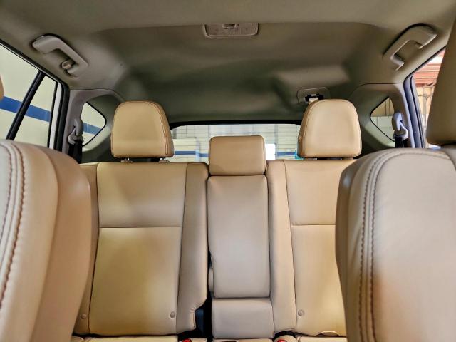 Toyota RAV4 Limited Image 12