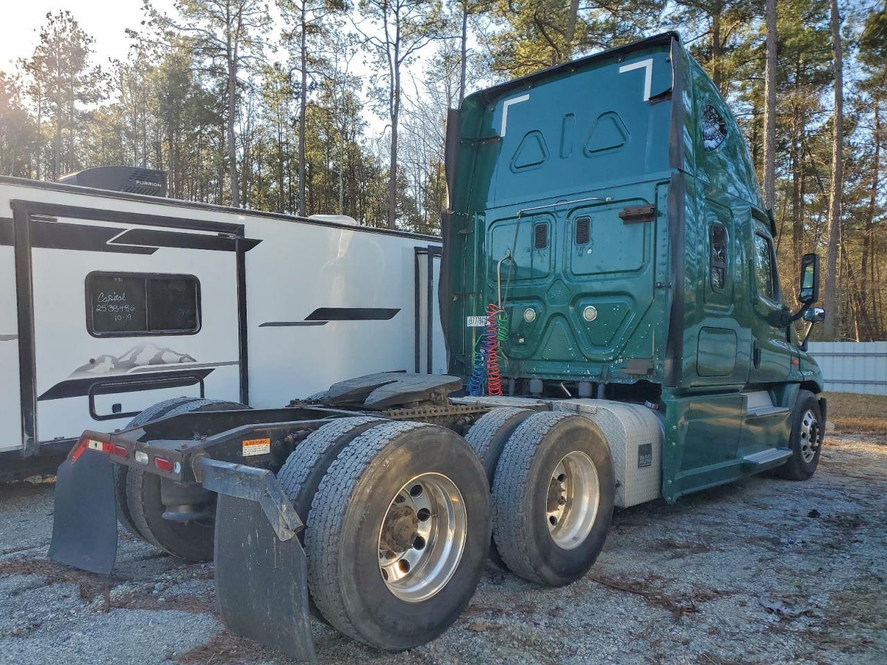 Freightliner Cascadia 1 Image 7