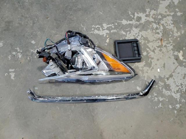 Subaru Outback 2.5i Limited Image 8