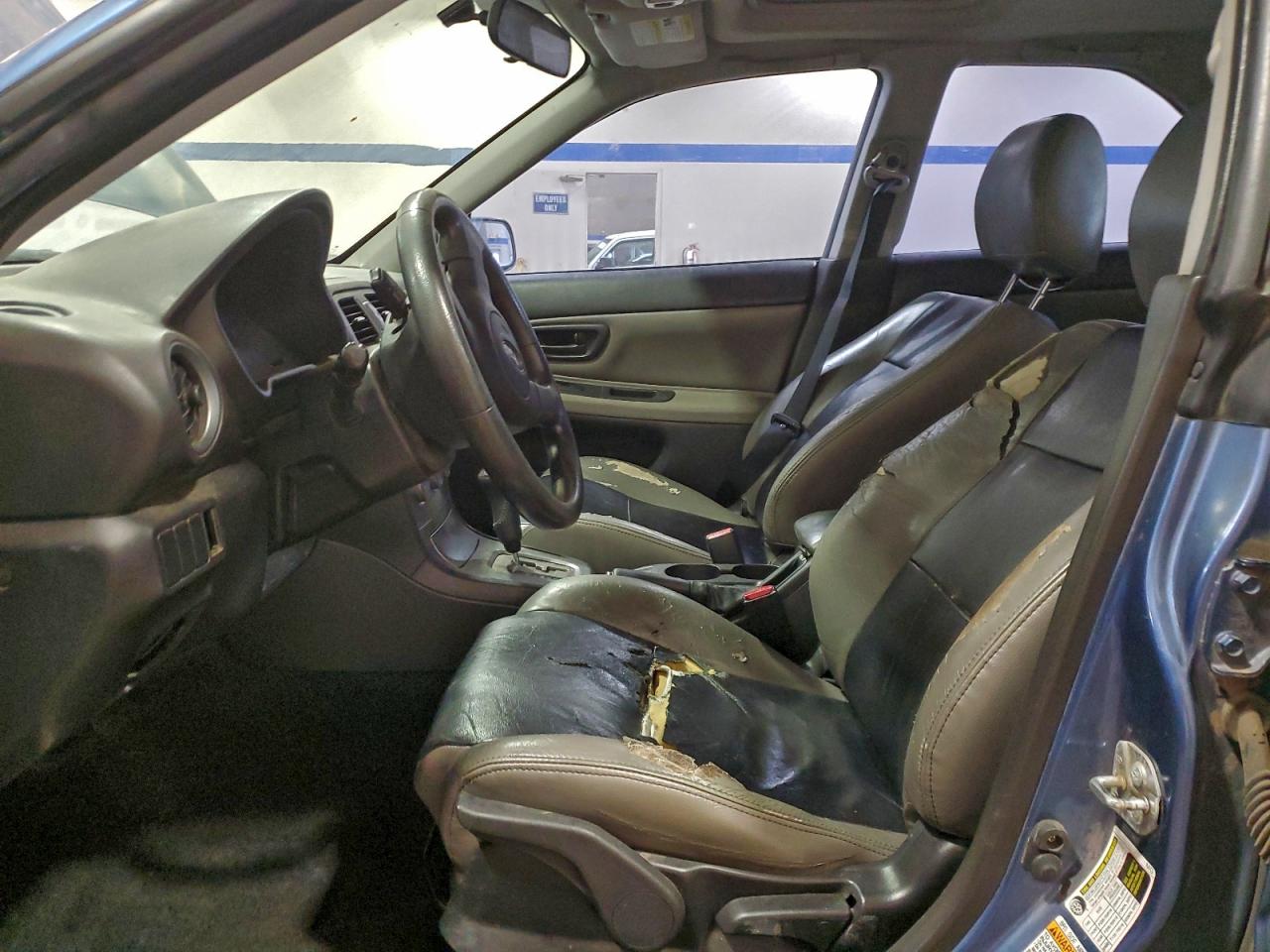 Subaru Impreza 2.5i Image 2