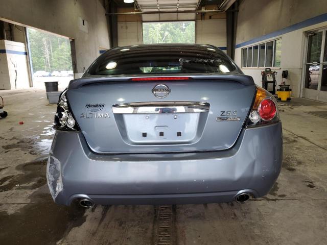 Nissan Altima Base Image 9