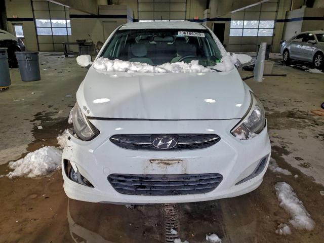 Hyundai ACCENT Se Image 4