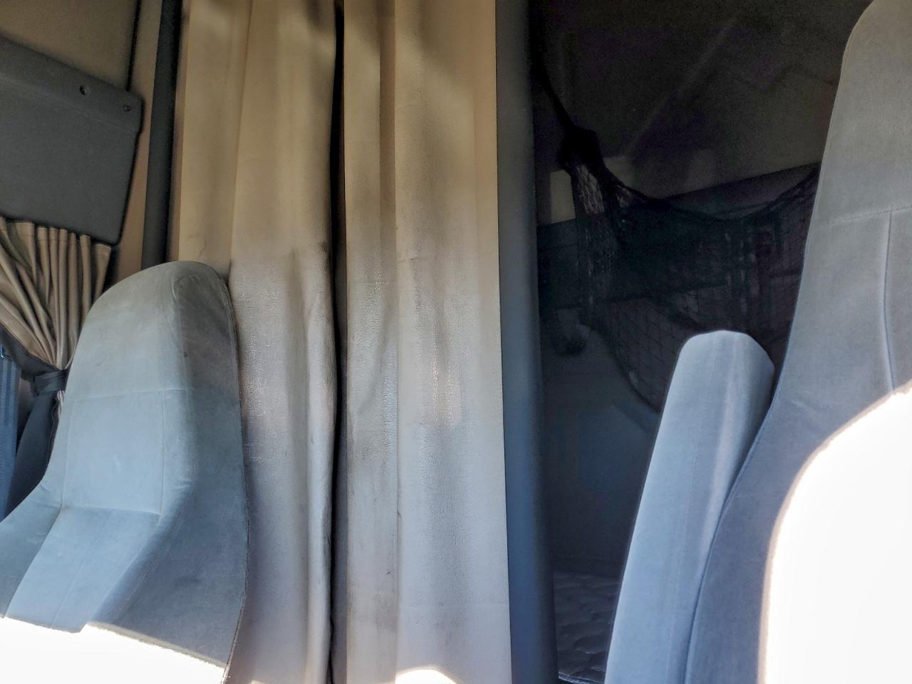 Freightliner Cascadia 1 Image 5