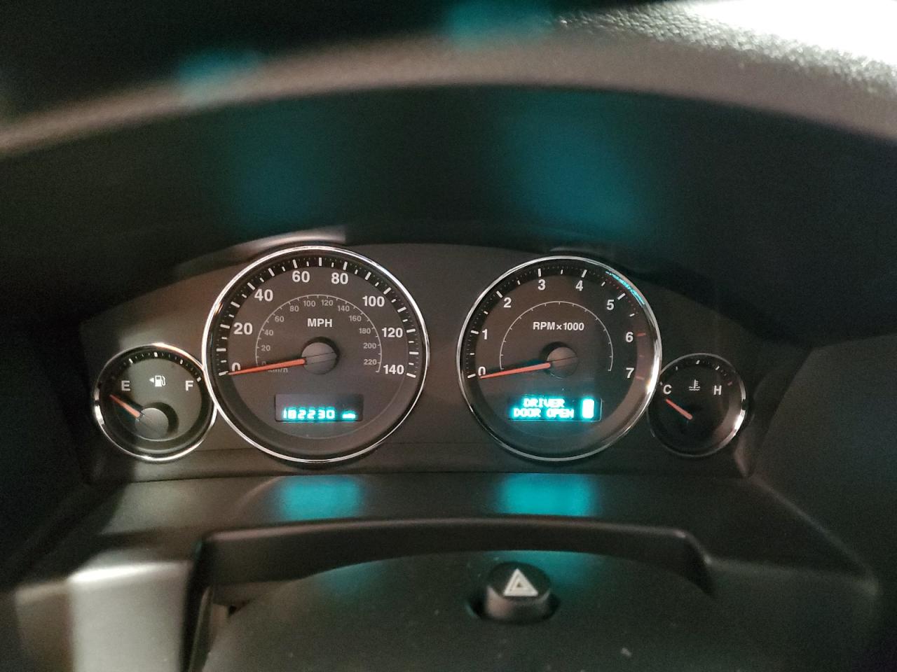 Jeep Commander Limited Image 4