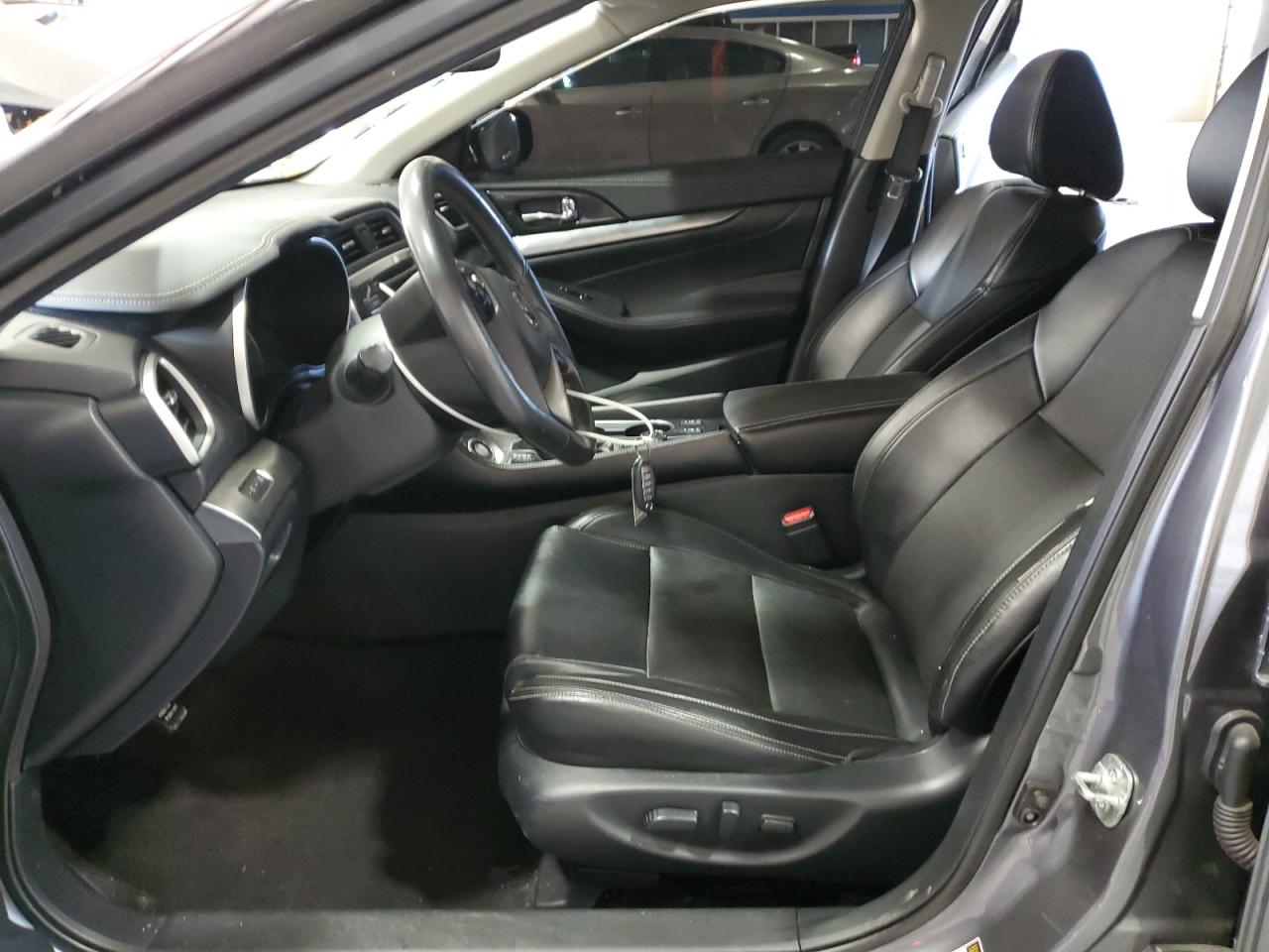 Nissan Maxima S Image 5