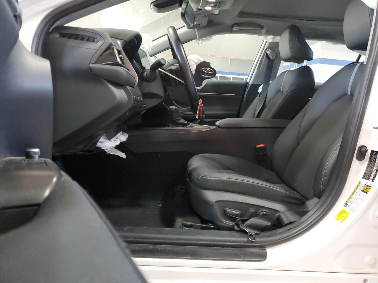 Toyota Camry Xse Image 6