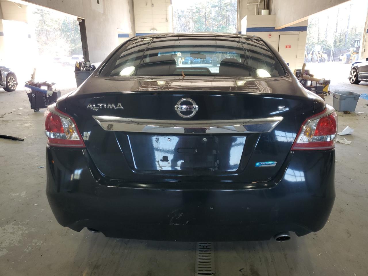 Nissan Altima 2.5 Image 9