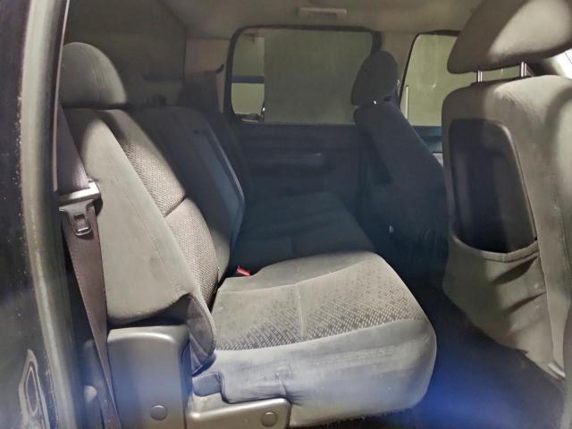 Chevrolet Silverado K1500 Crew Cab Image 4