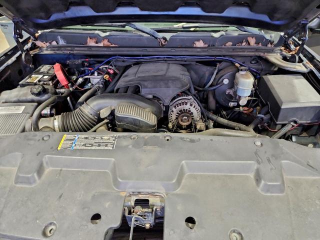 Chevrolet Silverado K1500 Crew Cab Image 12