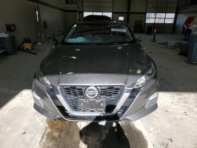 Nissan Altima S Image 6