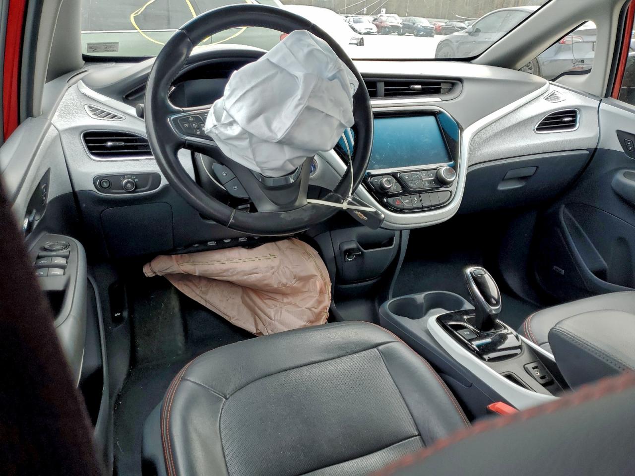 Chevrolet Bolt Premier Image 10