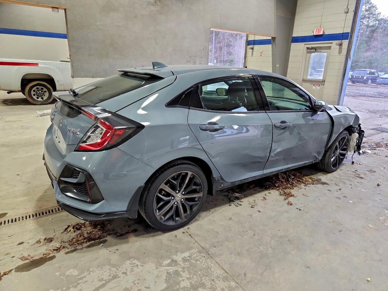 Honda Civic Sport Touring Image 2