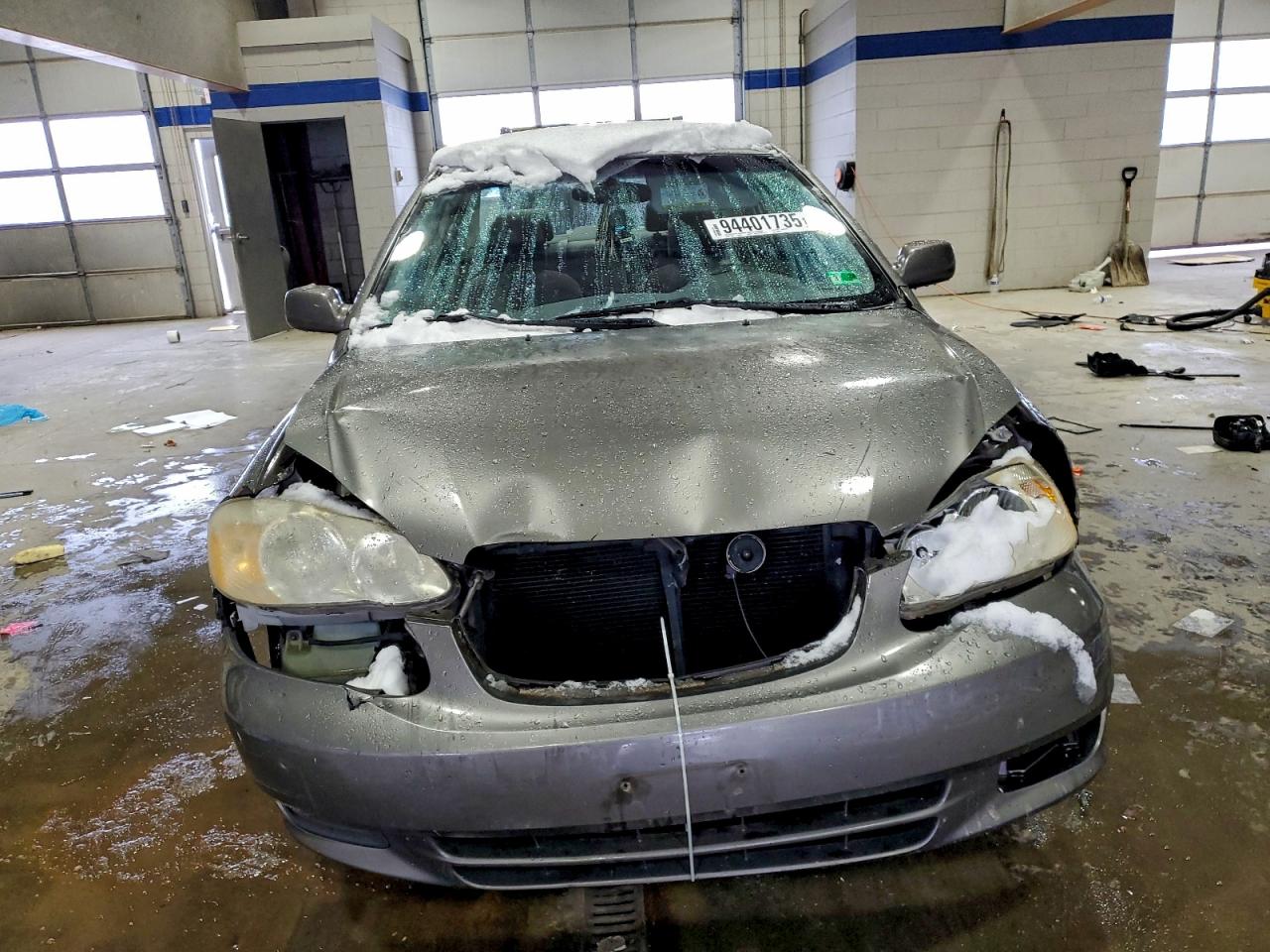 Toyota Corolla Ce Image 4