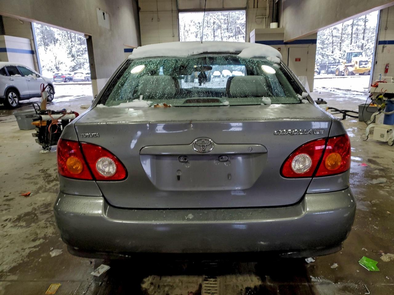 Toyota Corolla Ce Image 5