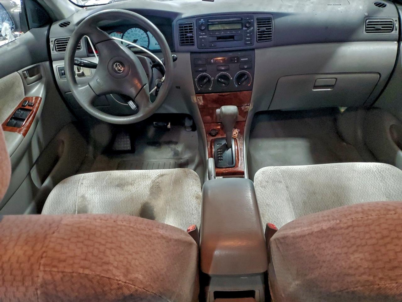 Toyota Corolla Ce Image 9