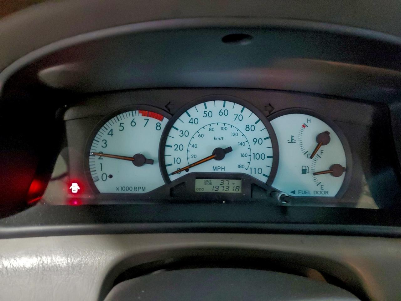 Toyota Corolla Ce Image 13