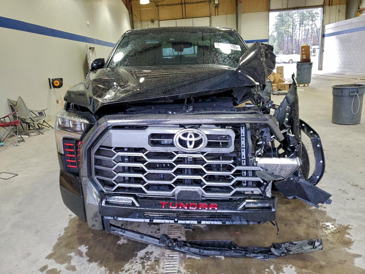 Toyota Tundra Crewmax Limited Image 7