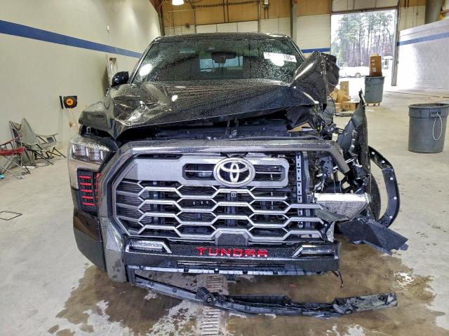 Toyota Tundra Crewmax Limited Image 7