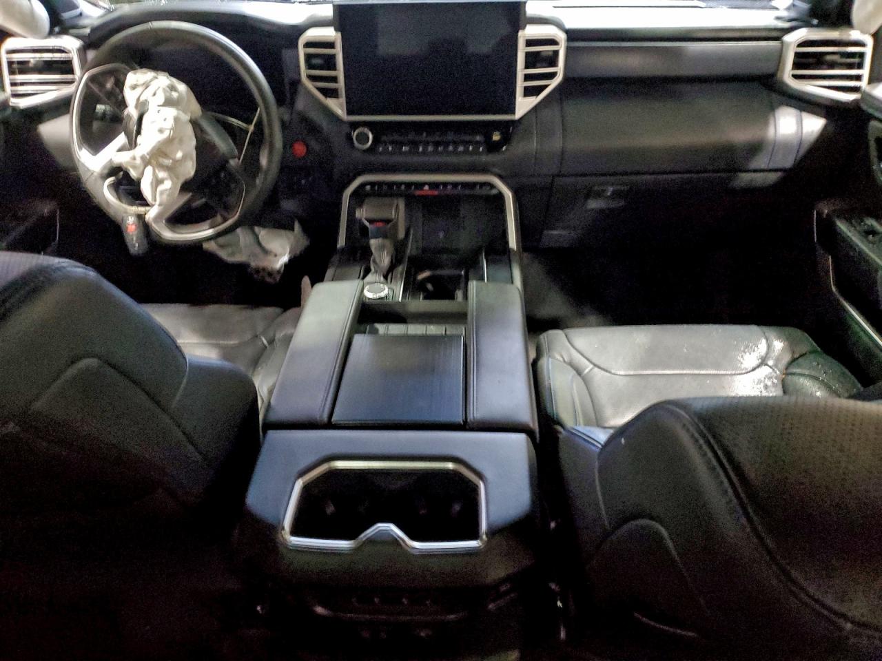 Toyota Tundra Crewmax Limited Image 8