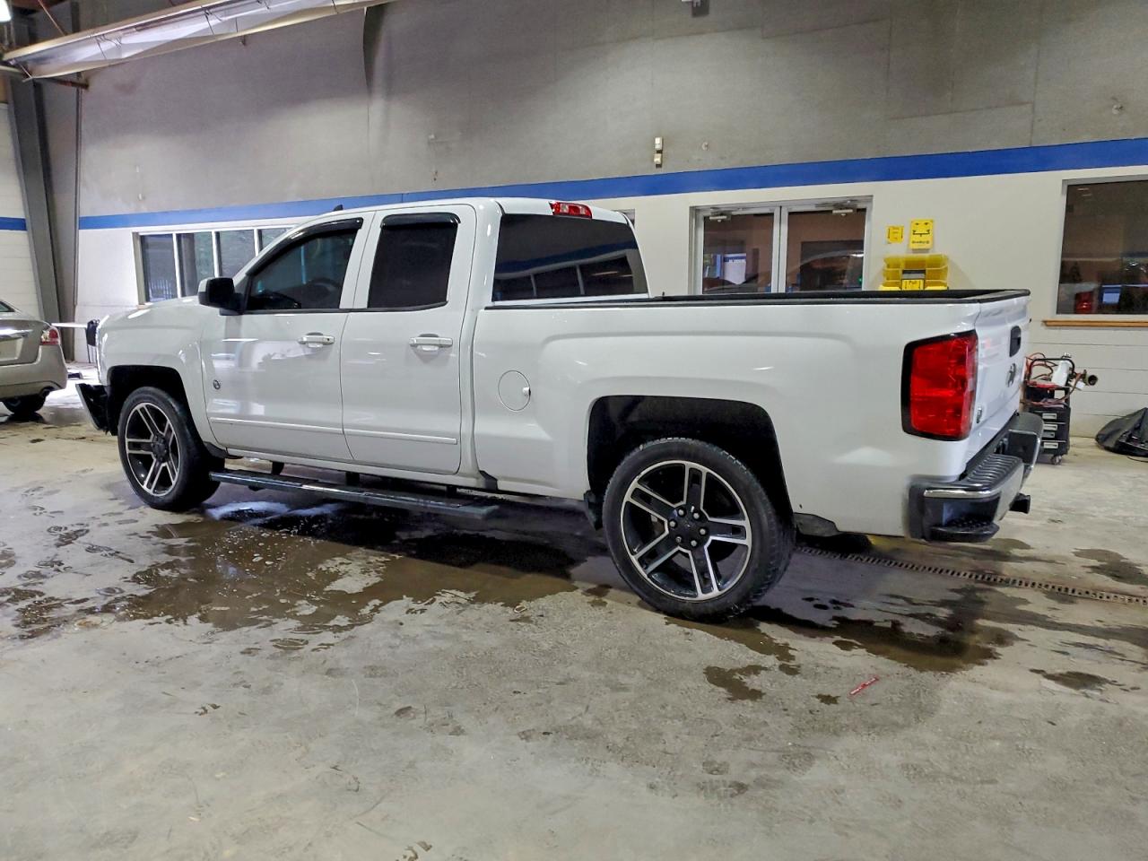 Chevrolet Silverado K1500 Lt Image 3