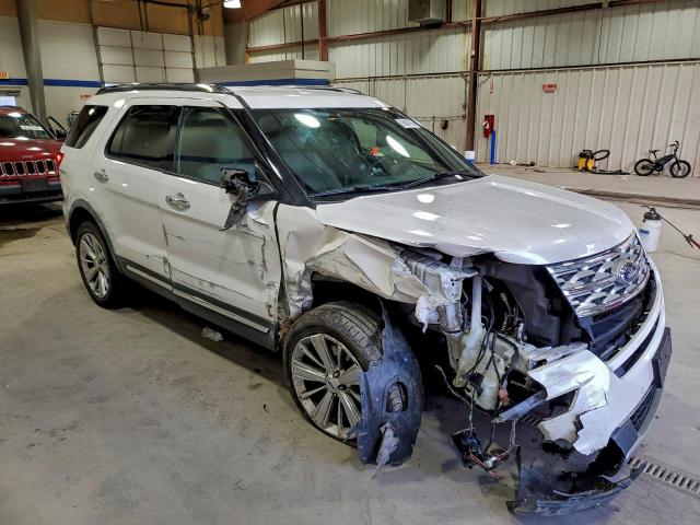 Ford Explorer Limited Image 2