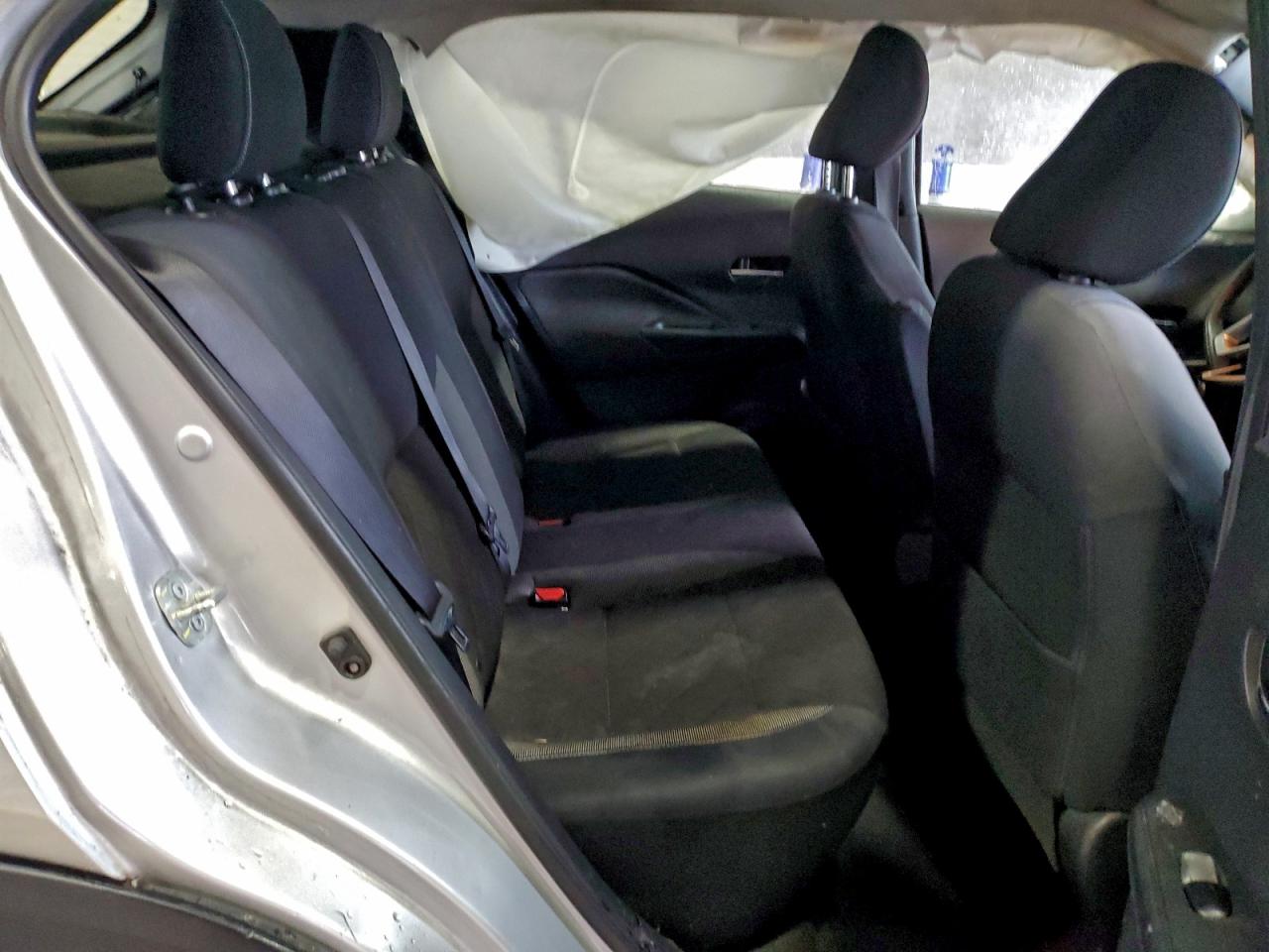 Nissan Kicks S Image 4