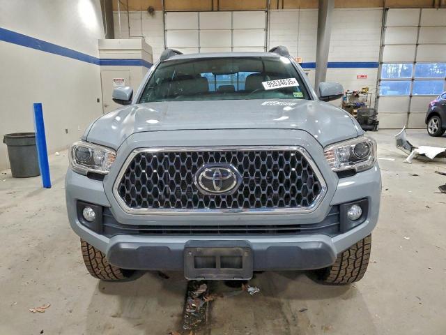 Toyota Tacoma Double Cab Image 7